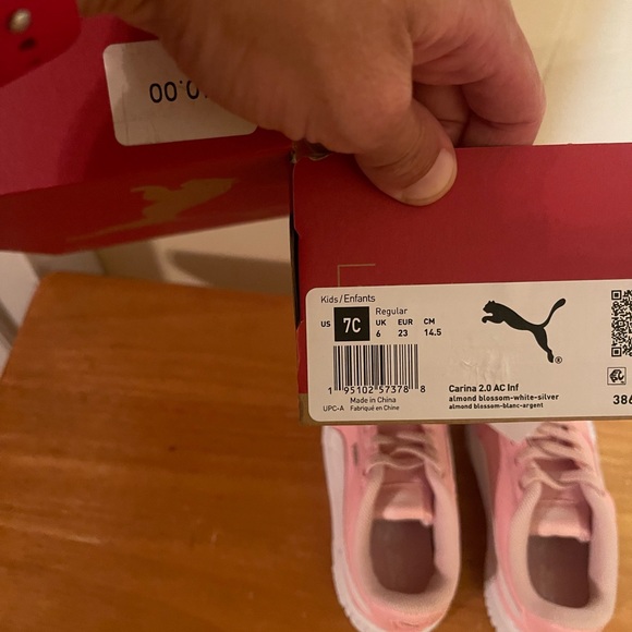 New In Box, Kids/Infants Size US 7C Girls Pink Puma Shoes. Paid $40 - Picture 6 of 6